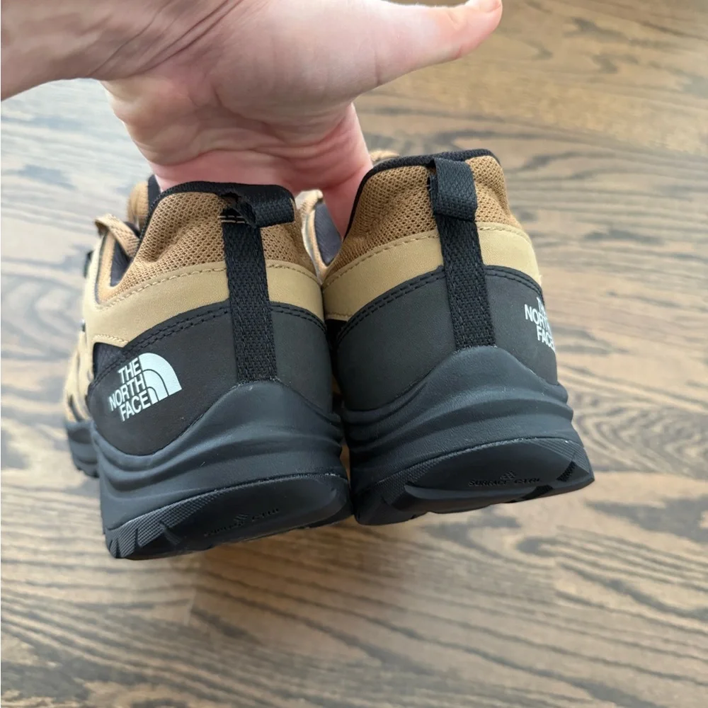 The North Face Hedgehog hiking boot NWOB